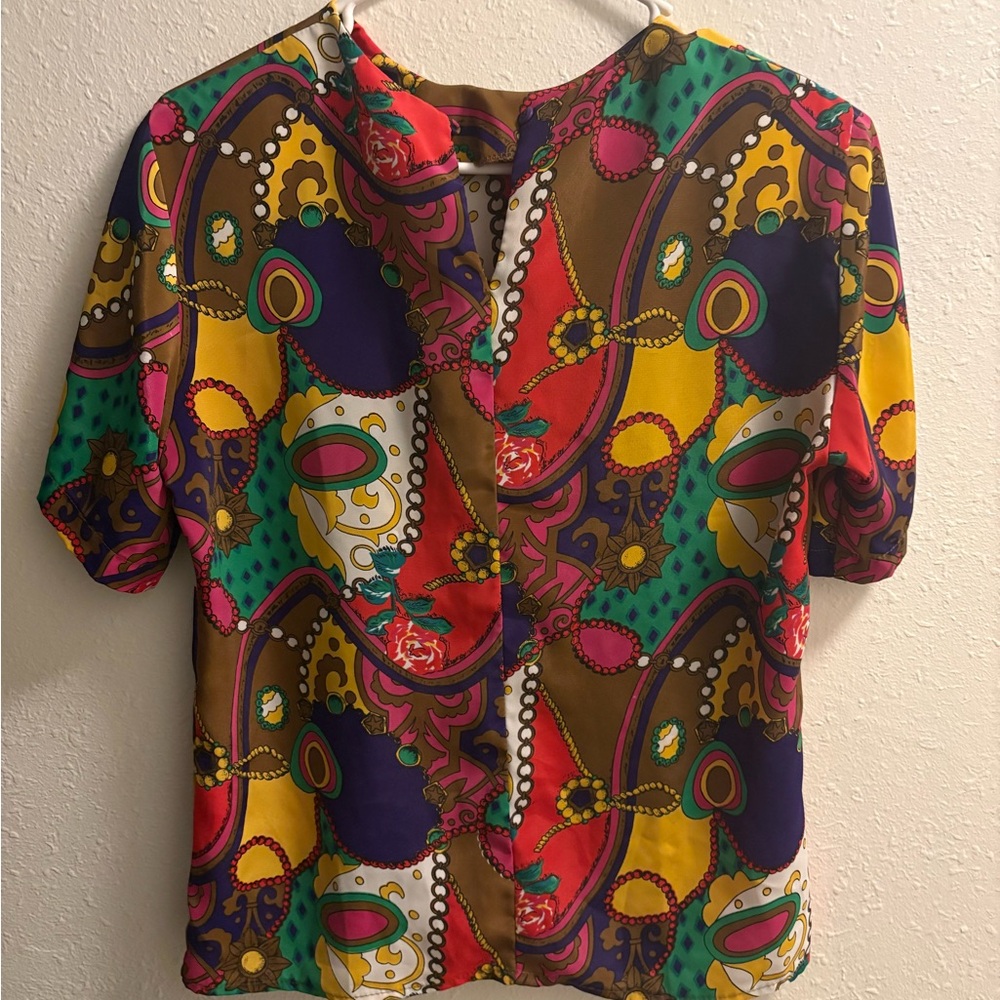 Notations Multicolor Abstract Short Sleeve Top - Picture 2 of 5